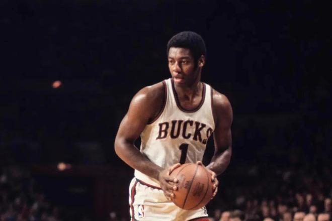 NBA伤病更新：库里缺席下一场比赛,